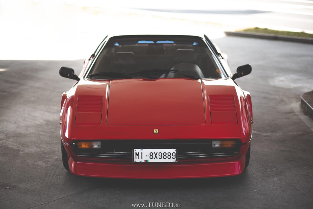 Ferrari 308 GTS [5695x3801]