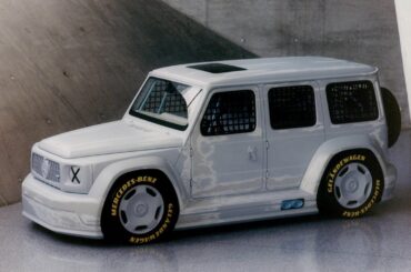 Introducing Project Geländewagen.. A 2020 collaboration between Mercedes-Benz and designer Virgil Abloh created this one-off race track inspired Mercedes G‑Class.