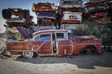 Oldsmobile 98 at Desert Valley Auto [OC] [6000×4000]