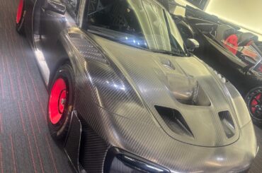 Merry Christmas All. [2019 Porsche 935] All carbon fibre. I had to go and see it in person. In Dubai.