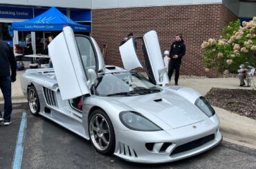 [Multi] Since it's almost 2026, here are the craziest cars that I saw in Minnesota in 2025