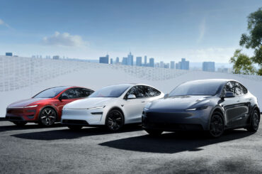 Tesla FSD now allows phone usage while driving and gift subscriptions for HW3 vehicle owners