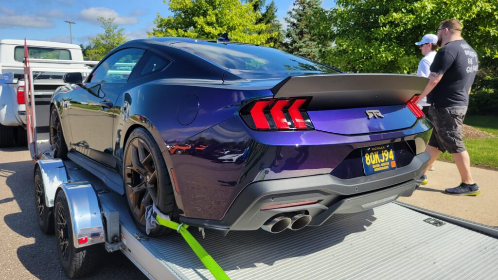 Mustang RTR in Mystichrome [4032x2268]