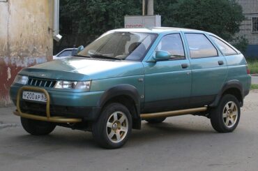 Lada Tarzan-2, a 4x4 conversion of the Lada 110 Hatchback and Estate during the early 2000s..