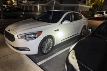 Finally found a [Kia K900 V8] How often do you see a kia with a 5.0