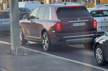[Rolls Royce Cullinan] 🤯