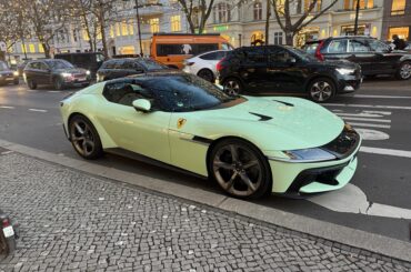 Thought you might enjoy this [Ferrari 12 cilindri] on KuDamm, Berlin