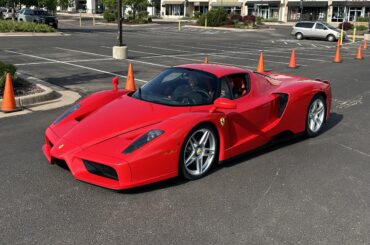 Ferrari Enzo [2719x2778]