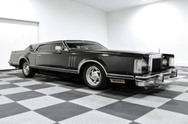 1977 Lincoln Mark V