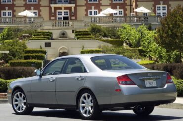 What's a car that looks strangely unique in design from the era it was designed.