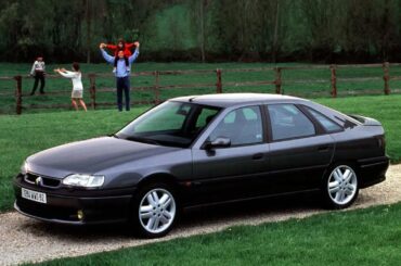 V6 Renault Sefrane the official car of