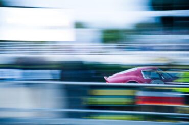 Ferrari in Traffic (1160x750)