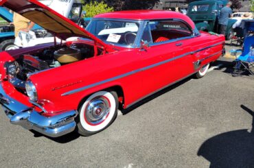 1954 Lincoln Capri- Lindsey's Choice Award- Sumner Band Parents Classy Chassis Car Show - 8/10/2025 - Sumner Washington