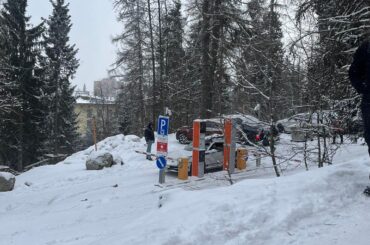 My gf saw this [Porsche 911 Dakar] in High Tatras