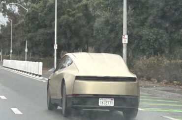 [Tesla Cybercab] prototype spotted in the wild in Palo Alto, CA