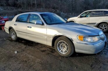 $25,000, but you have to drive this Lincoln Town car from Los Angeles, California all the way to Augusta, Maine. Would you take the offer?