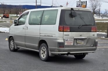 Saw this Nissan Elgrand Mail van at Burger King today.