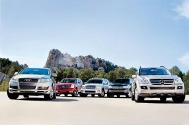 Which of these 2007 full-size luxury SUVs would you choose?