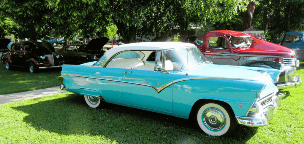 1955 Ford Fairlane Crown Victoria