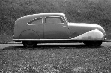 The Schlörwagen (also known as the Göttinger Ei or Pillbug), a one-off aerodynamic prototype built in 1939 in Germany.