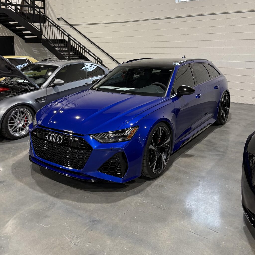 Audi RS6 Avant finished in Ultra Blue Metallic [3648x3648]