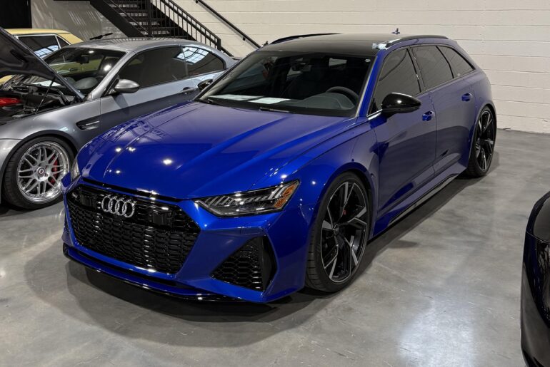 Audi RS6 Avant finished in Ultra Blue Metallic [3648x3648]