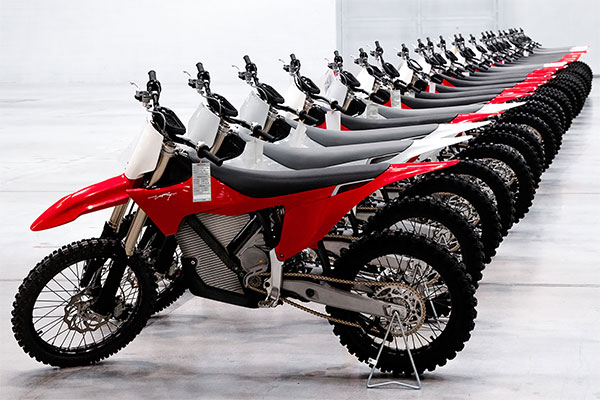 Stark Future Powers Ahead with Record Growth and First Profitable Quarter