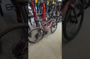 Santa Cruz Skitch vs. Cannondale Tesoro: Which Superlight E-Bike is Best?