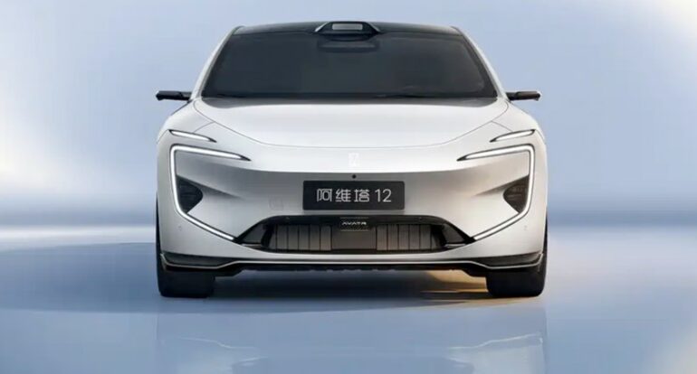 2026 Avatr 12 is a 955-horsepower beast, new EREV option joins lineup