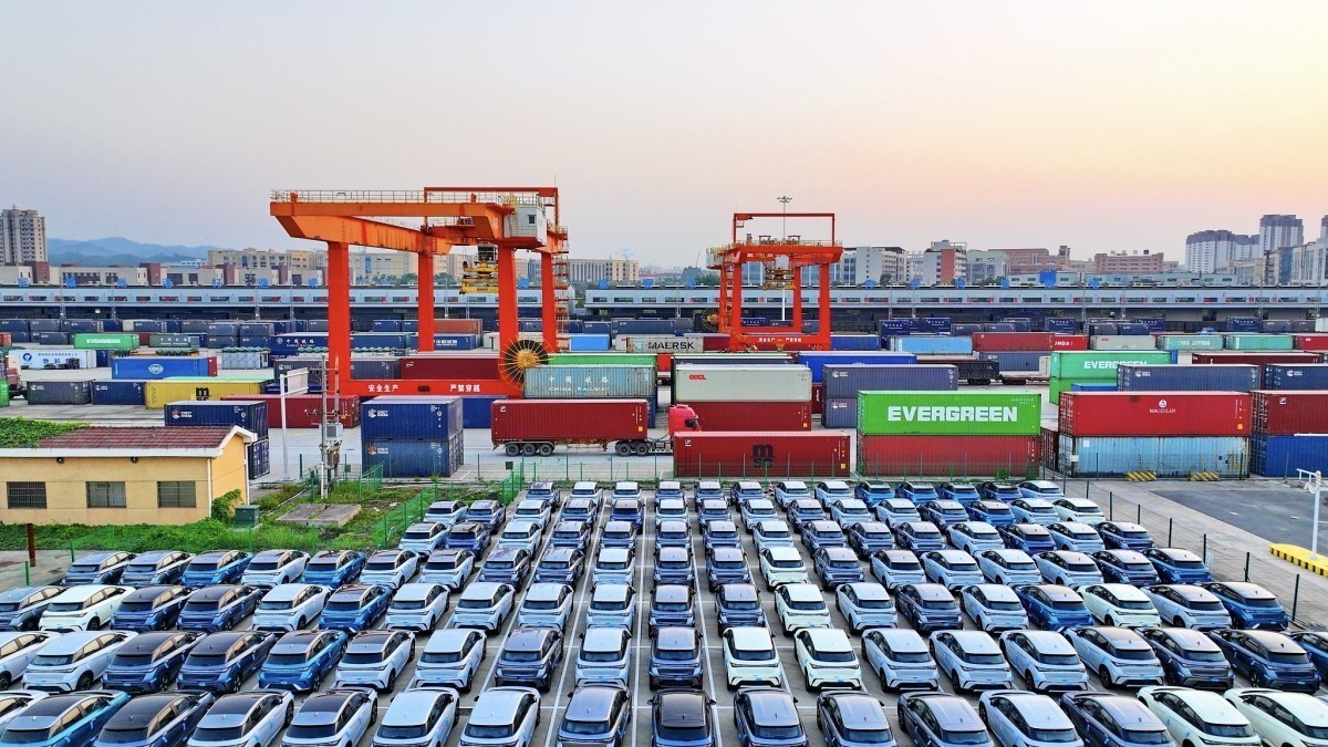 EU and China shake hands on new deal for EV prices