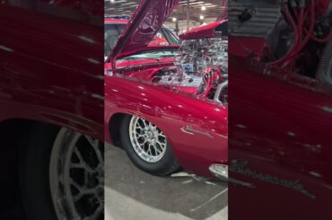 Classic Car vs Electric Car #cartok #racing #otomotif #cars #classiccars #musclecars #short #shorts