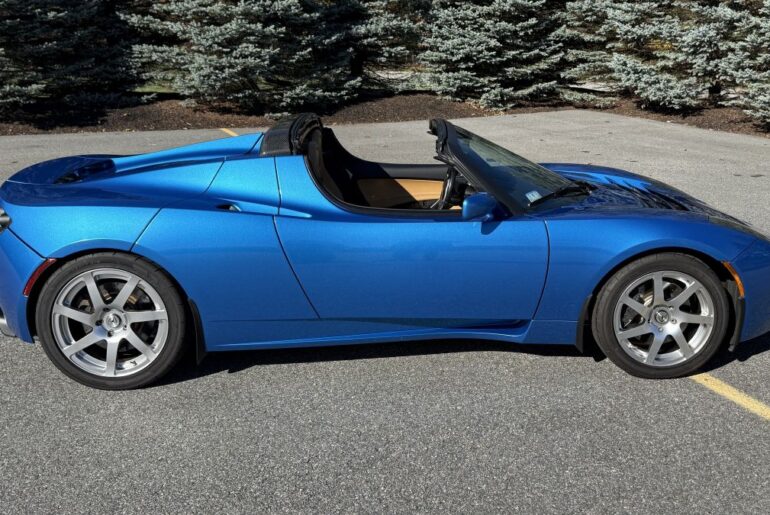 AutoHunter Spotlight: 2008 Tesla Roadster