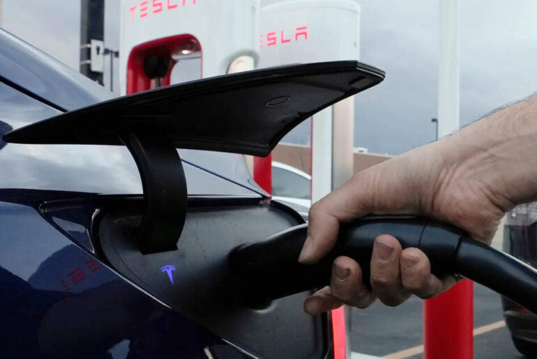 Delhi among top three in electric vehicle penetration: Study