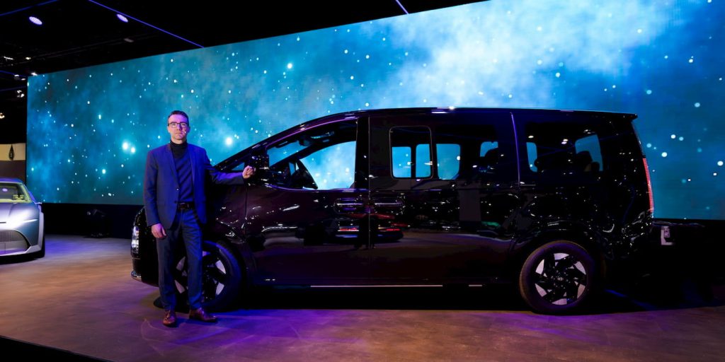 hyundai-biggest-EV-in-action