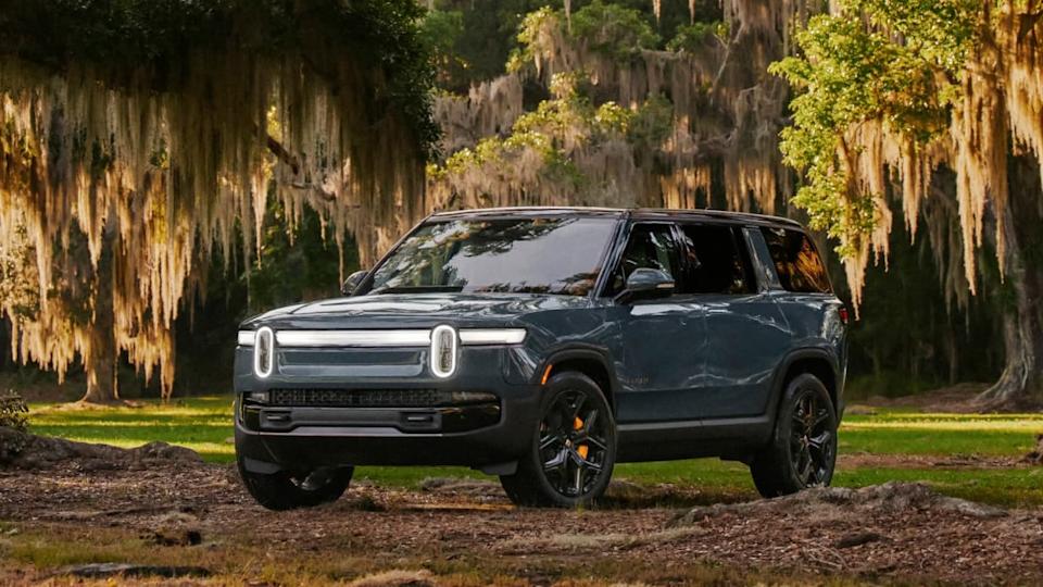 Rivian R1S