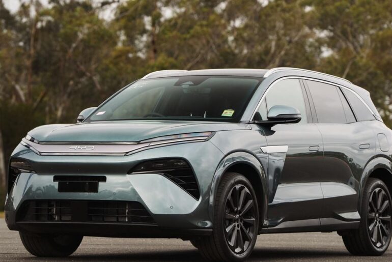 2026 BYD Sealion 8 price and specs