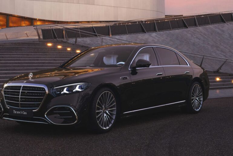 2027 Mercedes-Benz S-Class's Big Refresh Puts Stars in Its Eyes