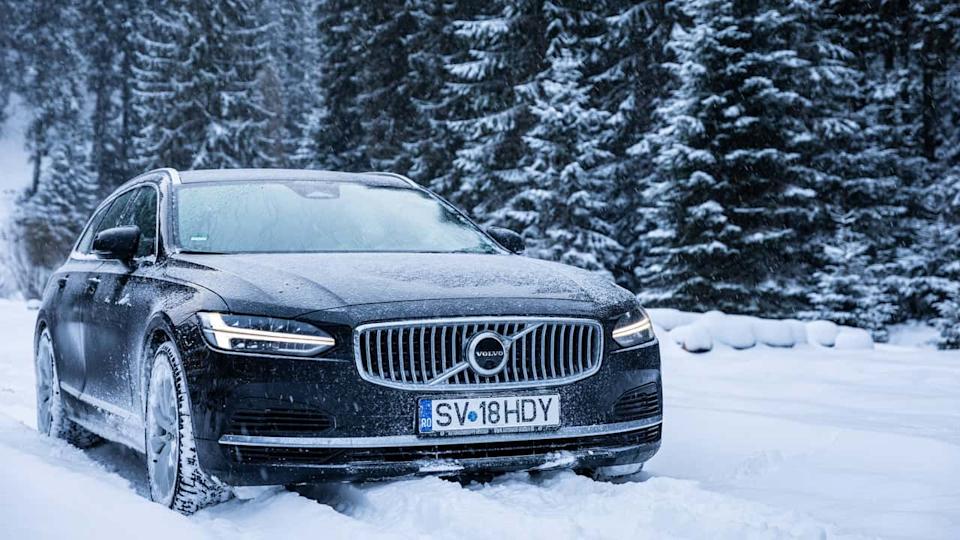 2023 Volvo V90 T8 Recharge Plug-In Hybrid