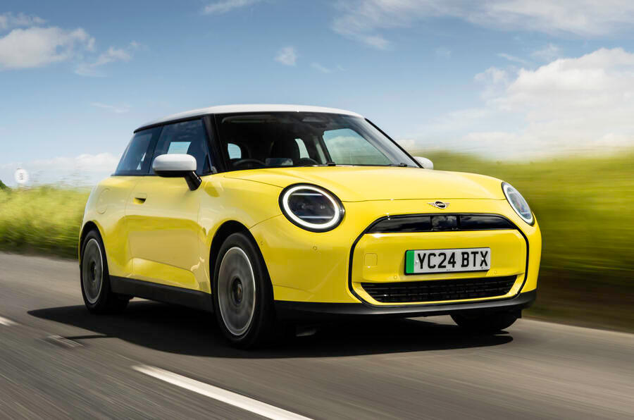 Mini Cooper E Electric front tracking