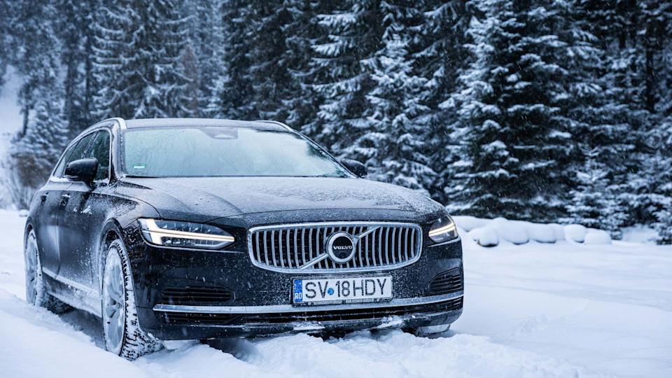 2023 Volvo V90 T8 Recharge Plug-In Hybrid