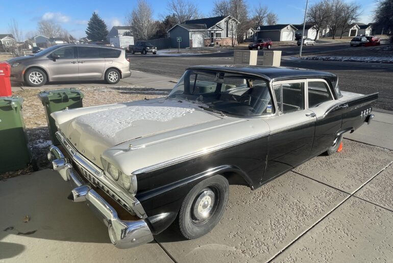59 Ford Classic 300