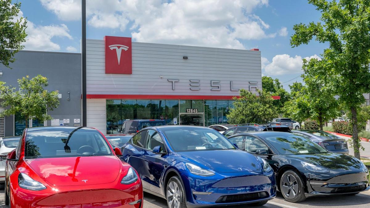 Why 2026 Will Be a Great Time to Buy a Used EV - EVSHIFT