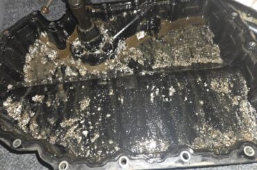 Apartment engine rebuild update: the oil pan full of metallic gravel