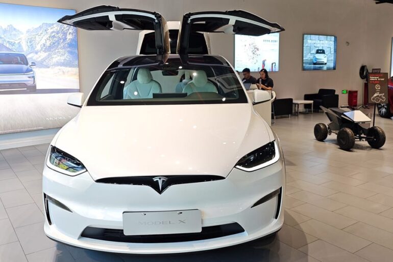 One Chart Explains Tesla's Decision to Discontinue 2 Legacy Models