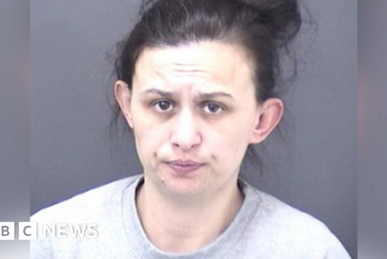 Dorset Police Custody picture of Zoe Treadwell wearing a light grey sweat top