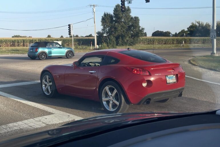 Looks basic, but pretty rare [Pontiac Solstice Coupe GXP]