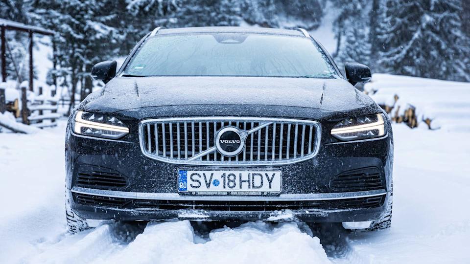 2023 Volvo V90 T8 Recharge Plug-In Hybrid