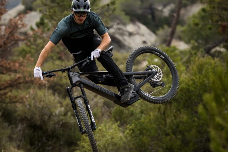 Canyon unveils two new high-performance e-bikes with carbon frames and large 800 Wh batteries