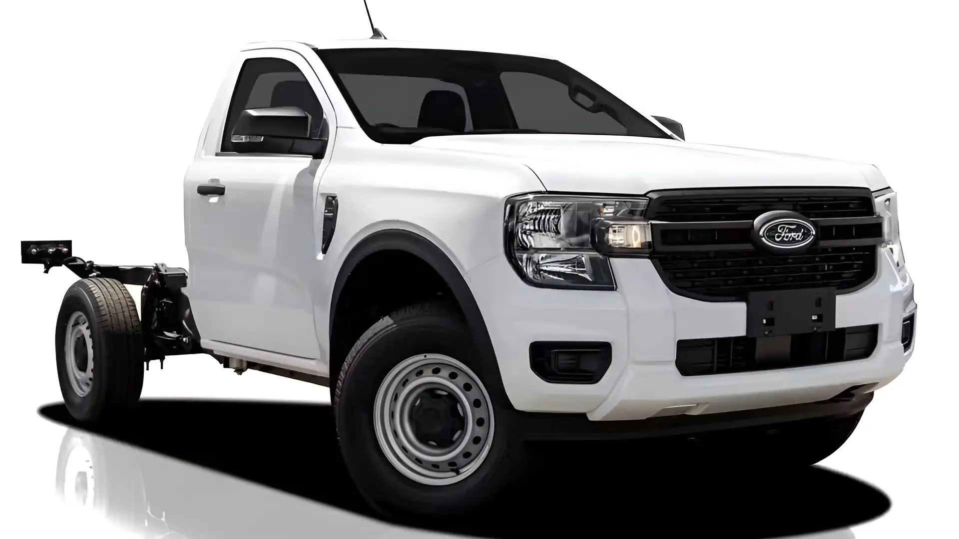 Com motor 2.0 turbodiesel, chassi reforçado e foco em carga máxima, a Ford Ranger Cabine Simples e Chassi 2026 resgata a picape raiz voltada ao trabalho pesado