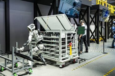 Hyundai Showcases AI Robotics & RoboTaxi That Could Grow EV Sales